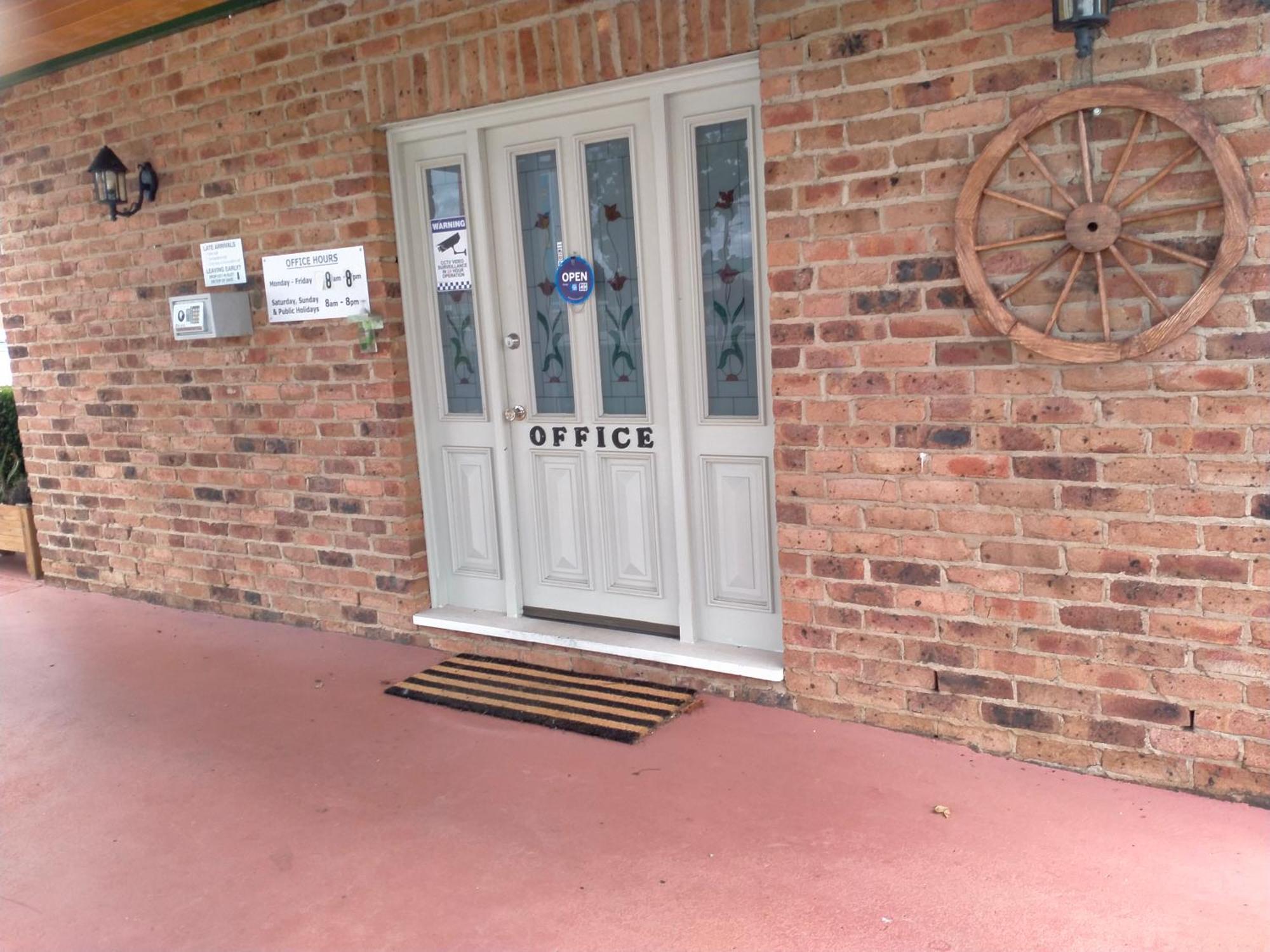 Sandstock Motor Inn Armidale Exteriör bild